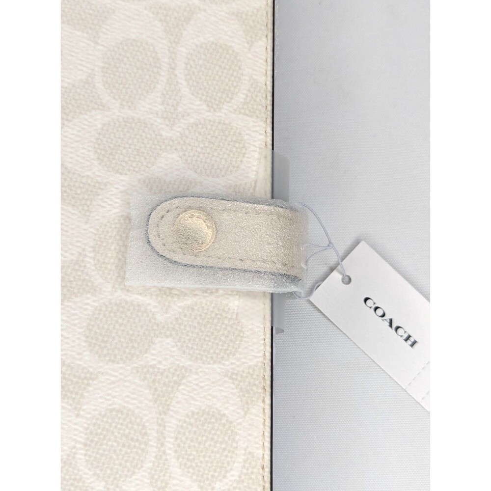 Coach Notebook - CZ198 White Chalk Signature Canvas/Smooth leather - NWT - Picture 2 of 8